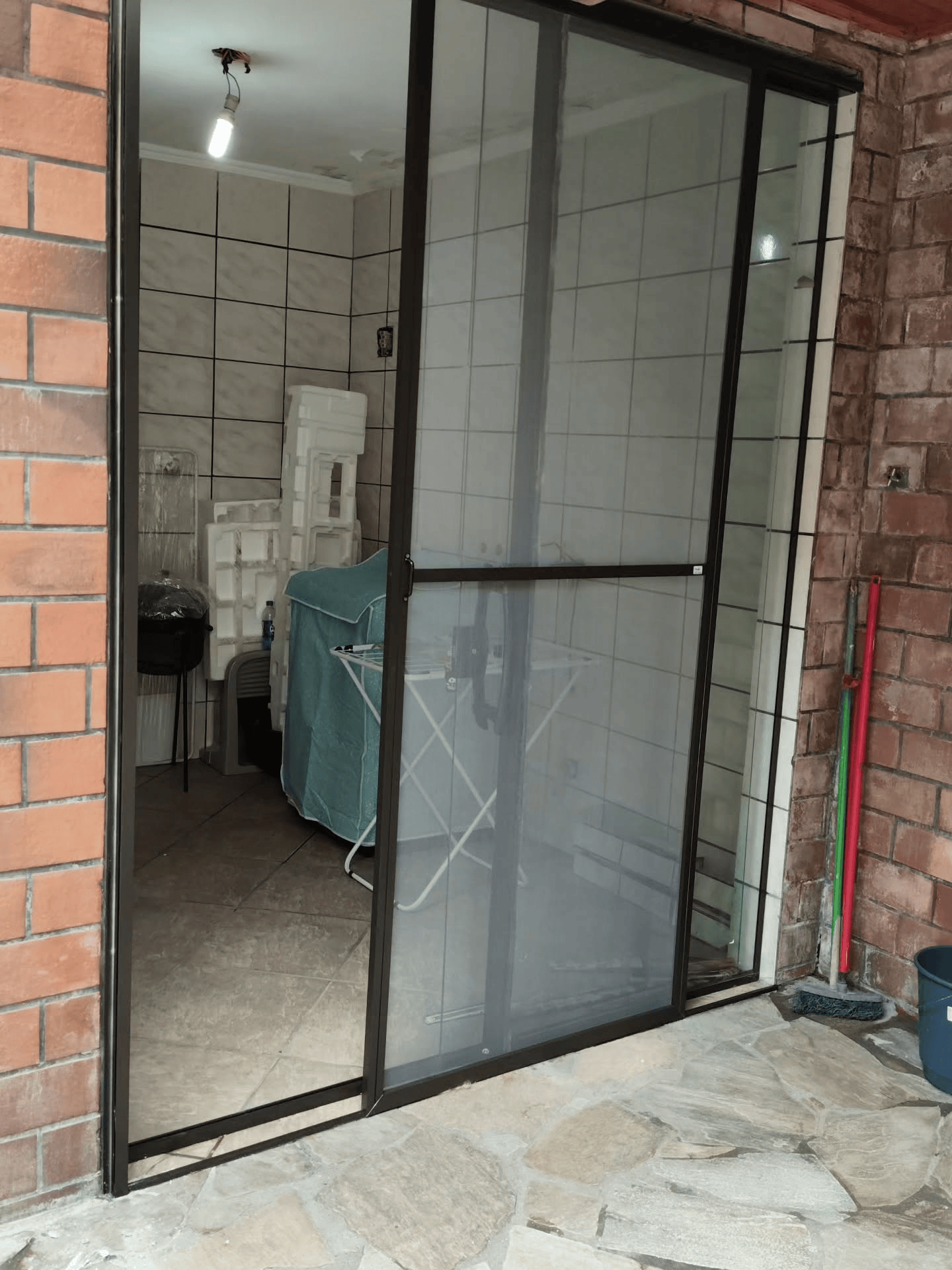 Projeto de Tela Mosquiteira Instalada